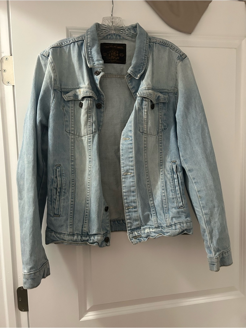 Zara Light Blue Denim Jacket - Classic Trucker